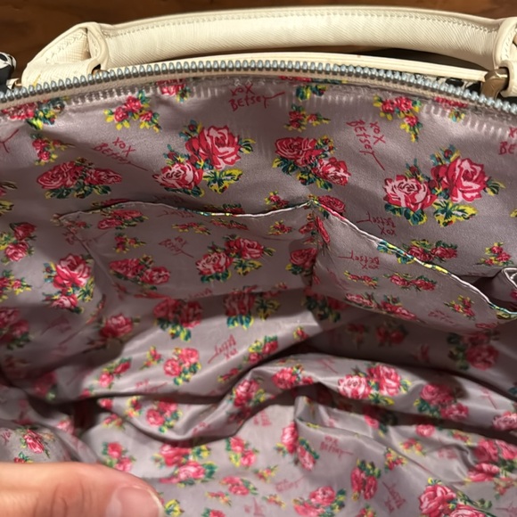 Betsey Johnson Cream Skull Embossed Handbag purse with wallet twilly - Picture 8 of 15